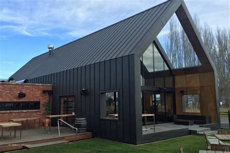 Matte Black Metal House Cutouts 